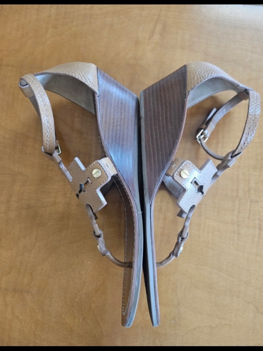 Tory Burch Phoebe flat thong sandals - Picture 2 of 5